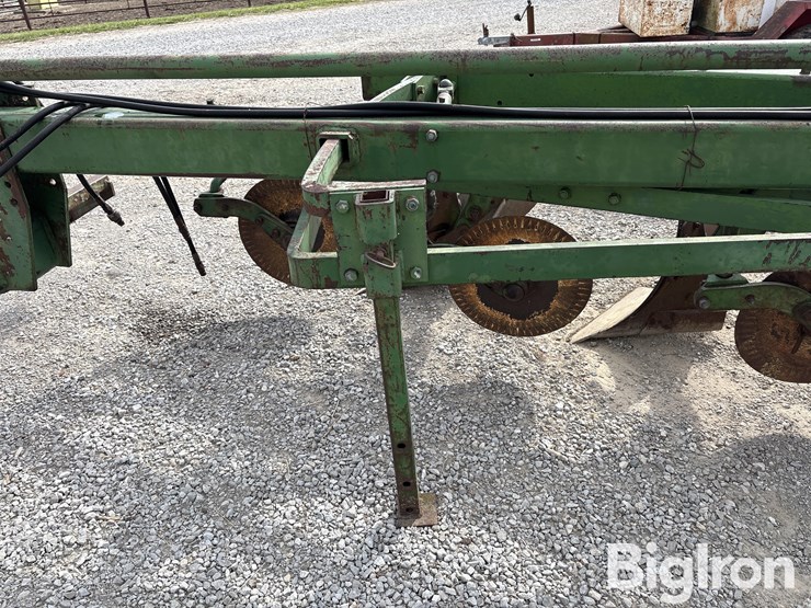 john-deere-450-image-10
