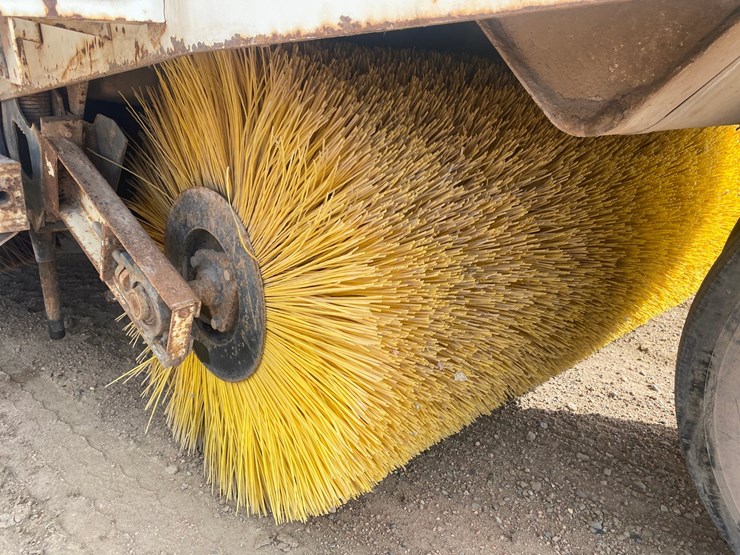 elgin-pelican-s-image-23