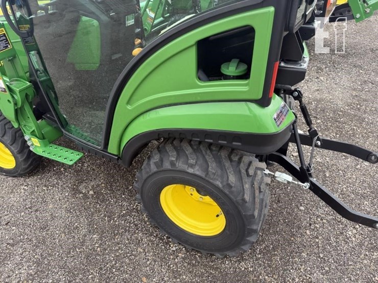 2021-john-deere-1025r-image-7