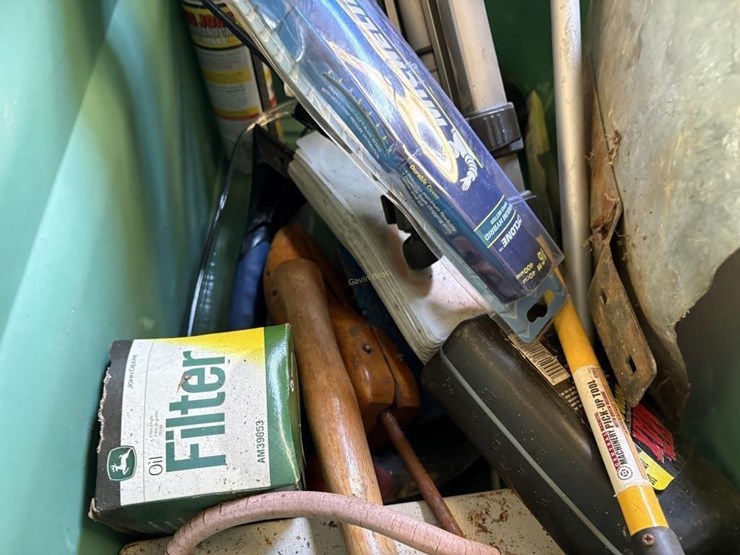 assorted-tools,-hose,-etc-image-5