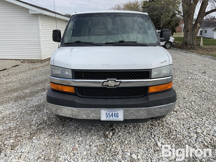 2008-chevrolet-express-g3500-image-2