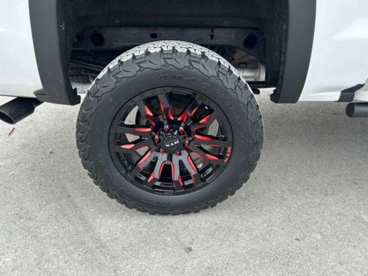 2018-chevrolet-silverado-1500-ltz-image-105