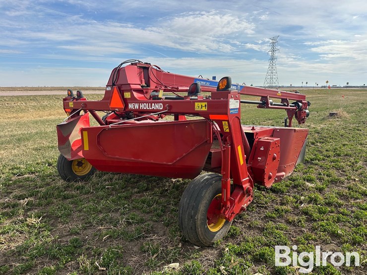 2021-new-holland-313-image-8