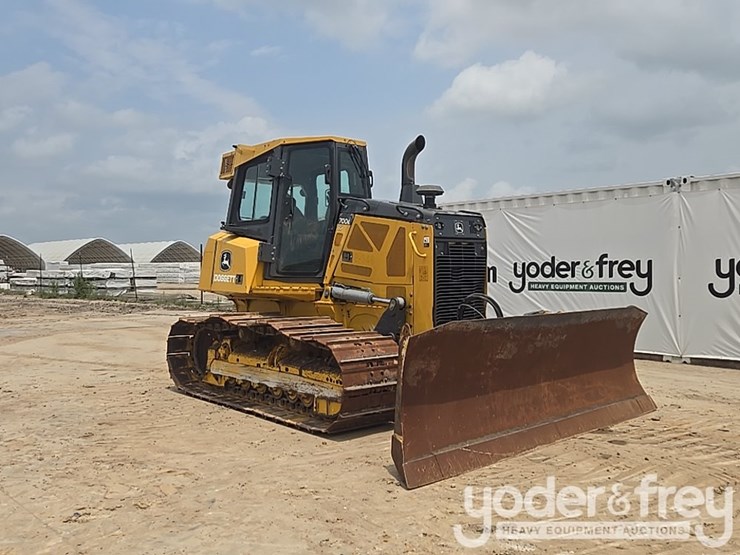 2019-deere-700k-lgp-image-7