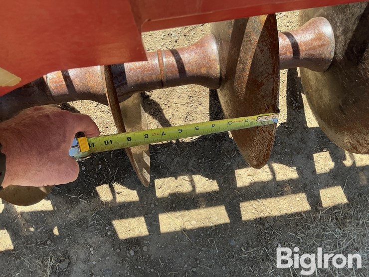 case-ih-3900-image-13