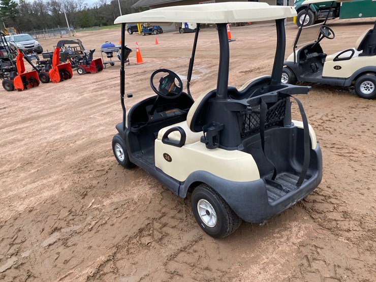 #1579-•-club-car-electric-golf-cart-with-charger-image-8