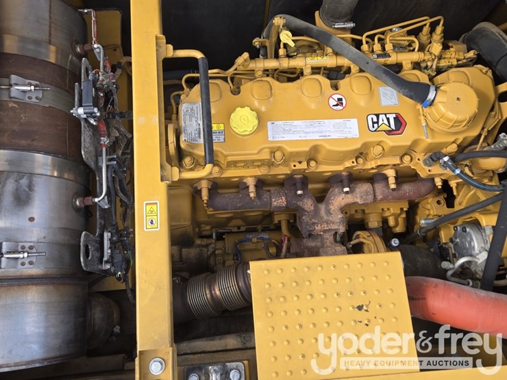 2021-caterpillar-336-image-66