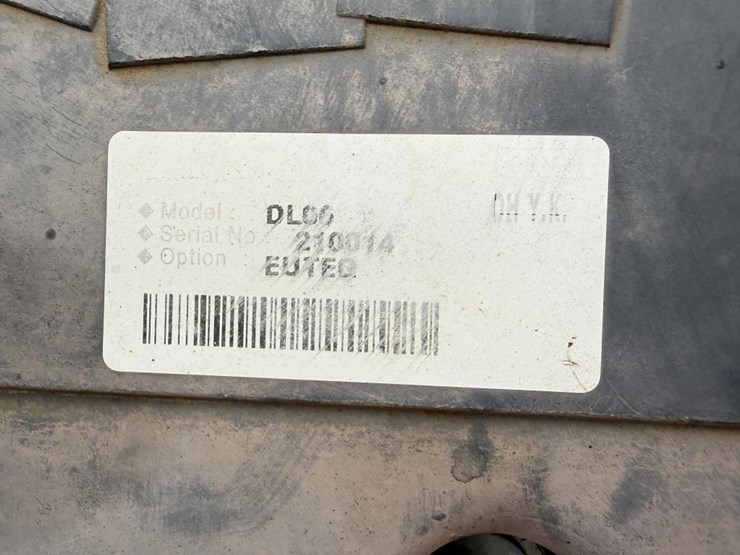 2011-doosan-dx225-lc-image-32