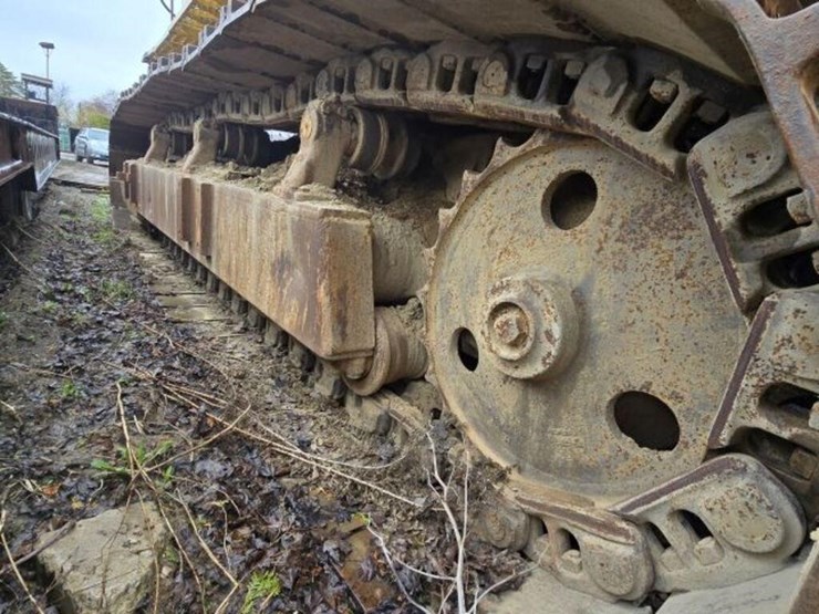 1990-caterpillar-245b-image-11