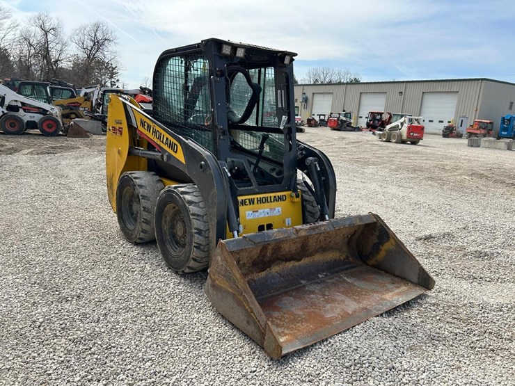 2024-new-holland-l316-image-32