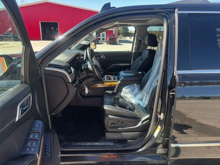 2016-gmc-yukon-denali-image-14