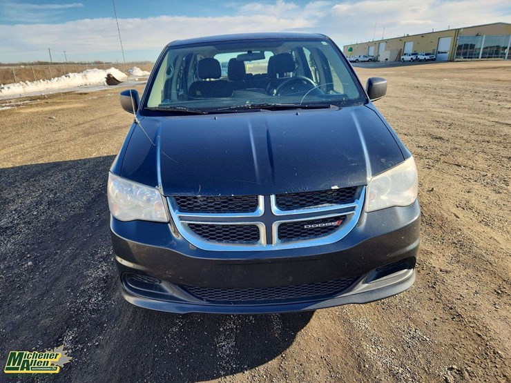 2014-dodge-grand-caravan-image-9
