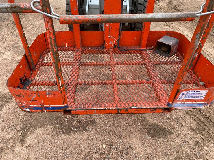 1995-skyjack-sjkb33n-image-9