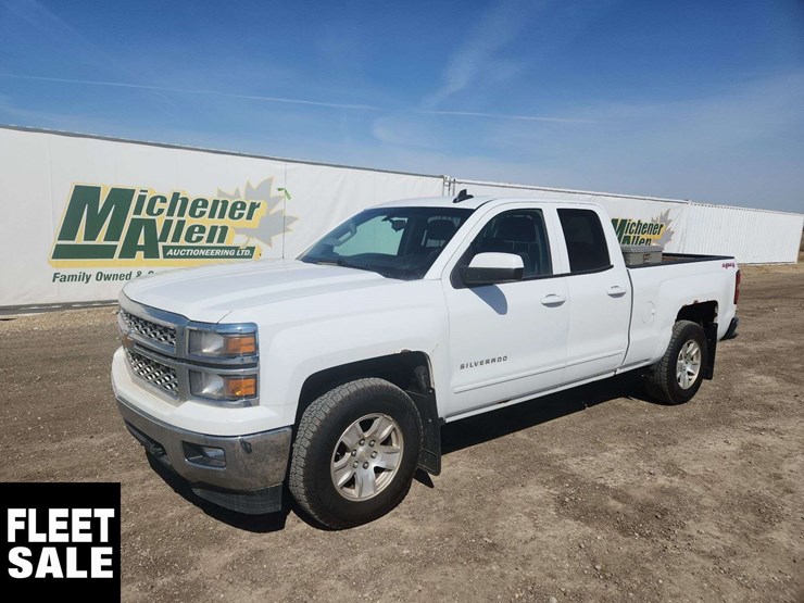 2015-chevrolet-silverado-1500-image-1