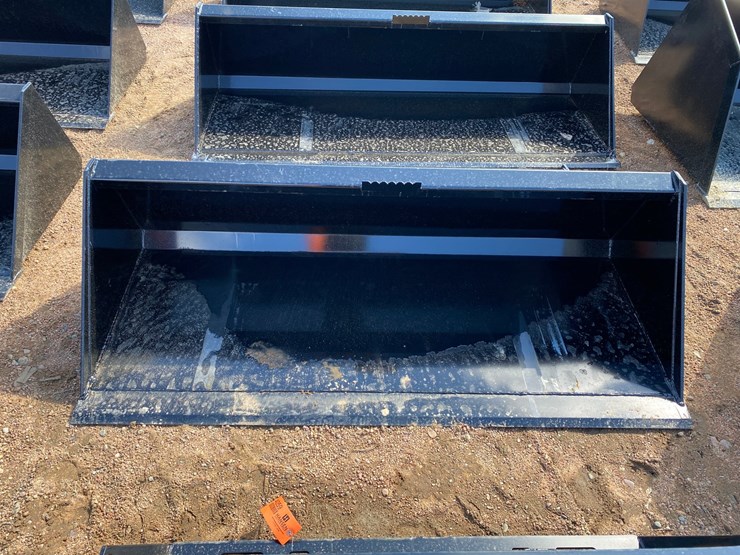 #4058-•-swict-72"-skid-steer-bucket-image-2