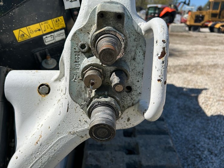 2022-bobcat-t66-image-11