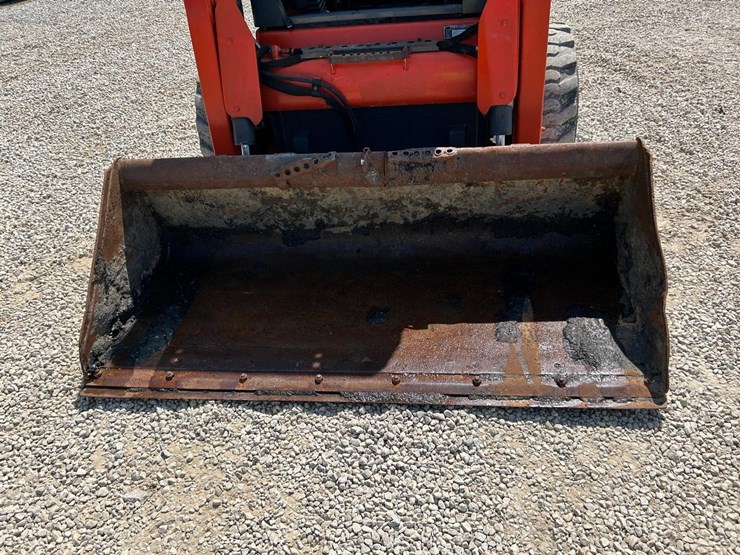 2016-kubota-ssv65-image-9