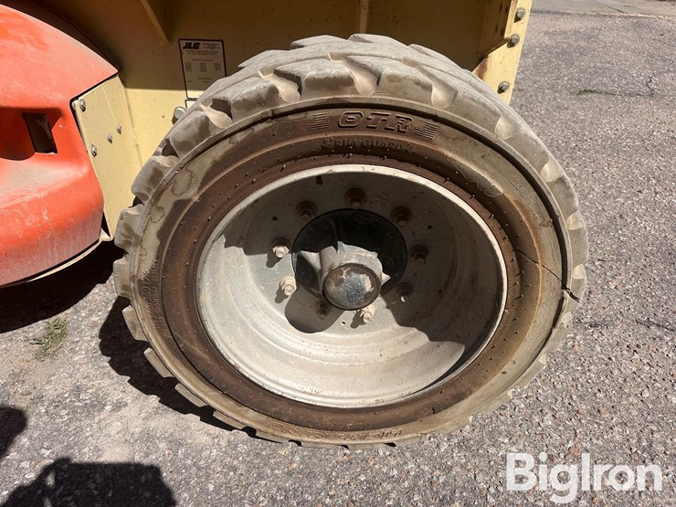 jlg-4069le-image-11