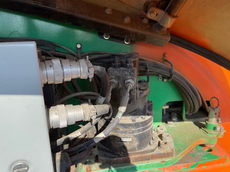 2008-jlg-m600j-image-25