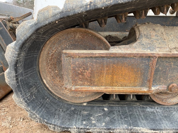 2016-bobcat-t770-image-15