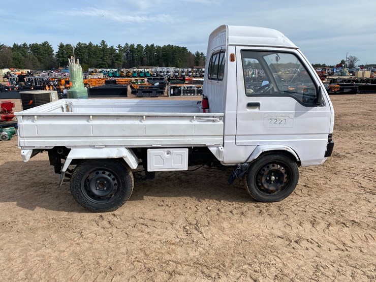 #1561-•-mitsubishi-minicab-truck-(no-title)-image-4