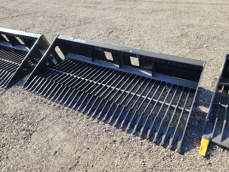 wolverine-sb84-sliding-loader-sieve-shovel-image-2