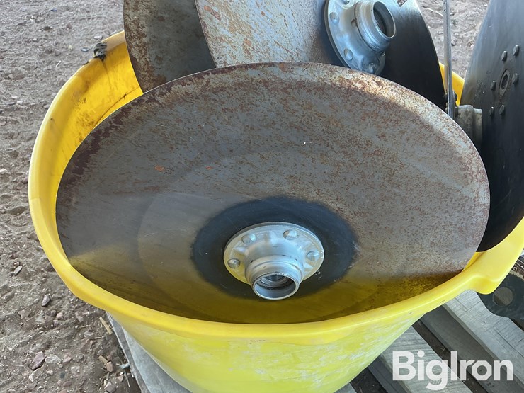 john-deere-seed-discs-image-12