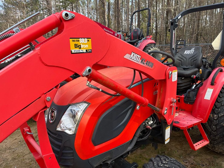 2023-kioti-ck2610mb-compact-utility-tractor-w/loader-image-8