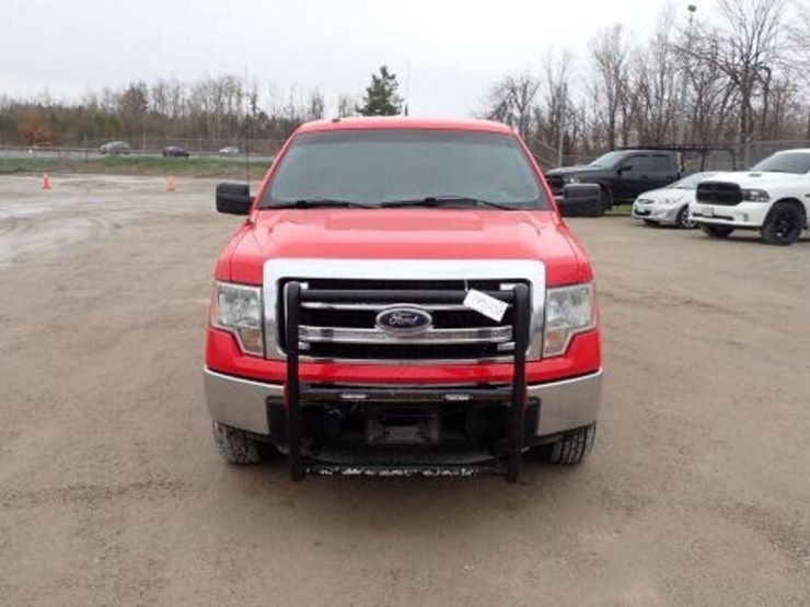 2013-ford-f150-xlt-image-2