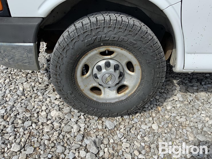 2008-chevrolet-express-g3500-image-19