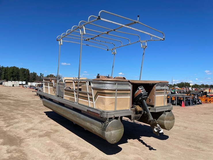 #1574-•-1984-sanpan-816-20'-pontoon-(has-wi-title)-image-9