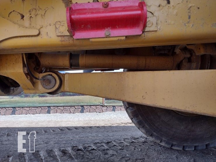 2007-caterpillar-740-image-18