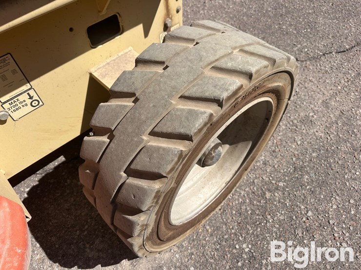 jlg-4069le-image-12
