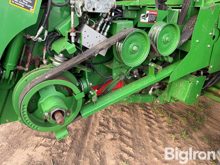 2018-john-deere-s790-image-14