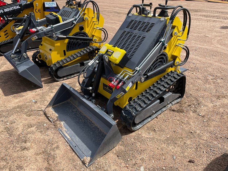 #5562-•-landhonor-lhr-t460k1-mini-skid-steer-image-1