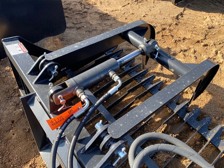 #4116-•-new-jct-84"-skeleton-rock-grapple-bucket-image-10