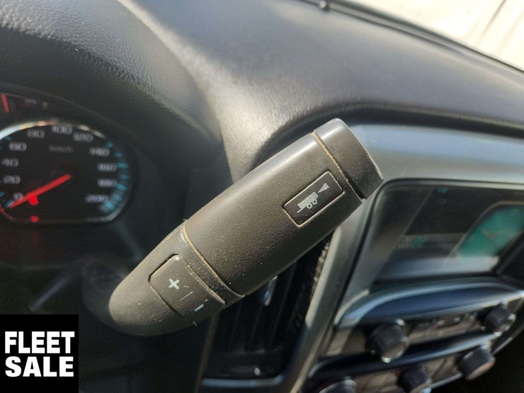 2015-chevrolet-silverado-1500-image-10