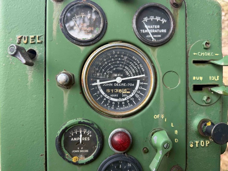 john-deere-70-image-4