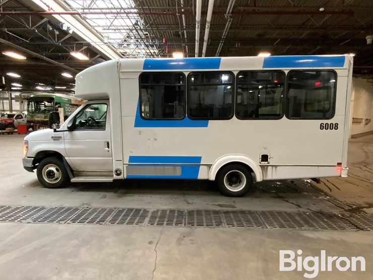 2018-ford-e450-image-8