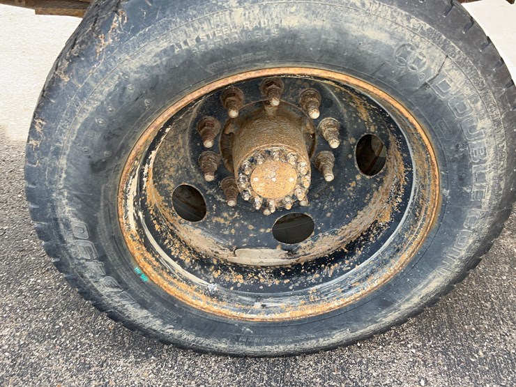 2002-gmc-4500-truck-image-23