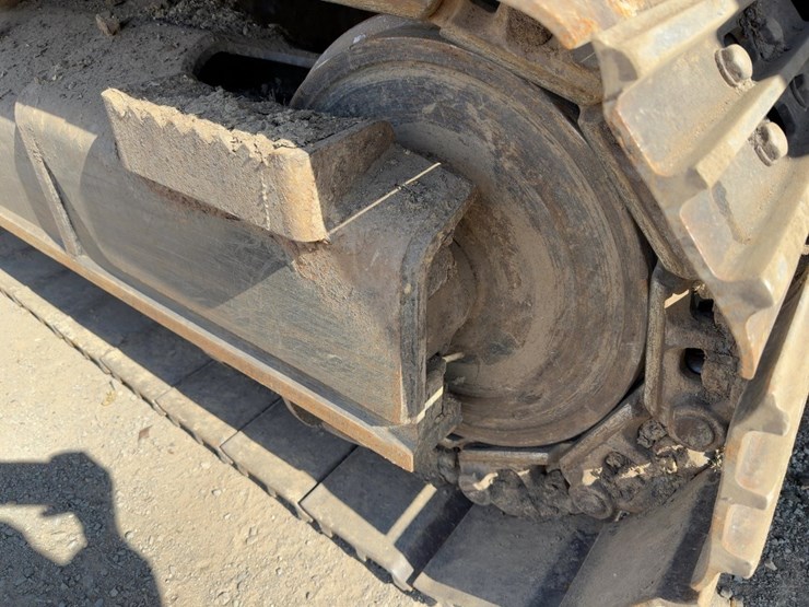 2019-caterpillar-c18-image-17