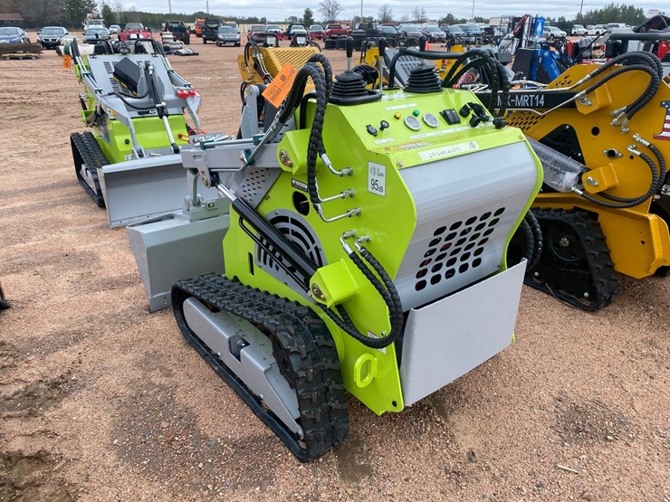 #5560-•-2026-ats-t-460-mini-skidsteer-image-9