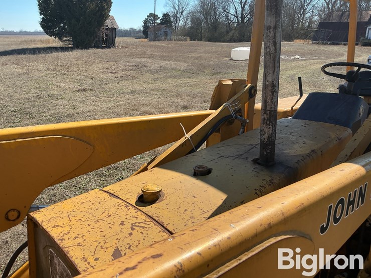 1981-deere-310a-image-12