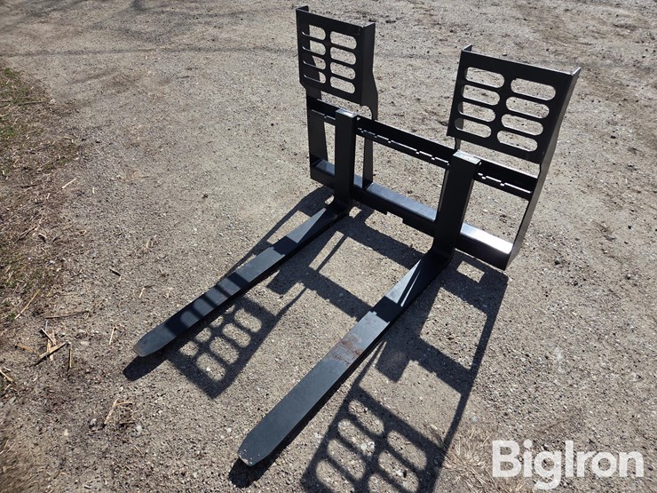 2025-msi-heavy-duty-pallet-fork-attachment-image-1