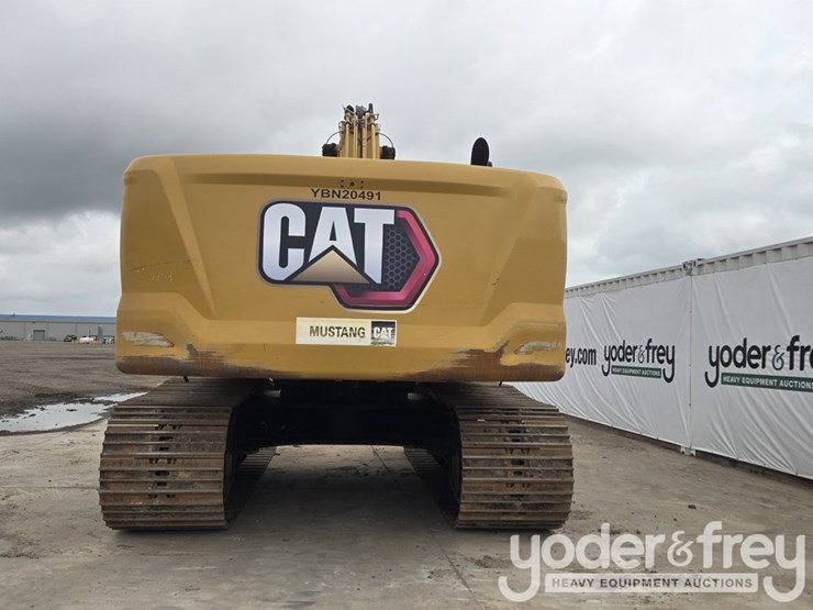 2021-caterpillar-336-image-4