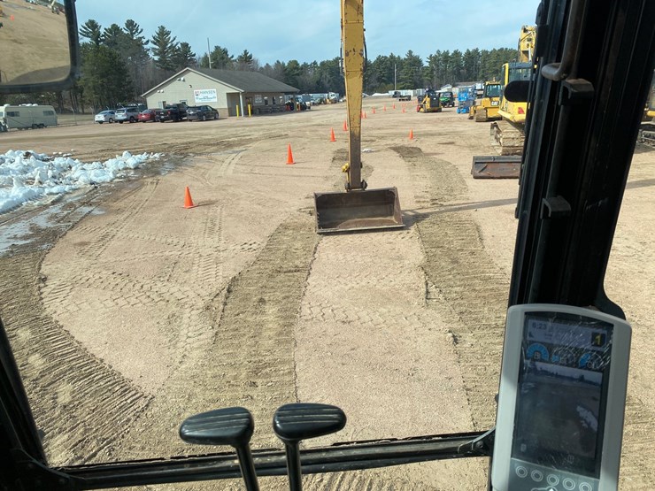 2014-caterpillar-324el-image-56