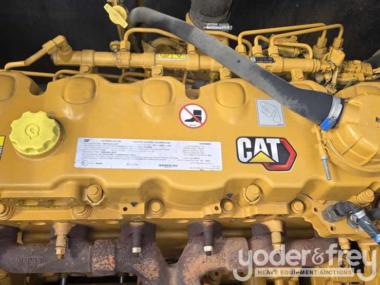 2021-caterpillar-336-image-69