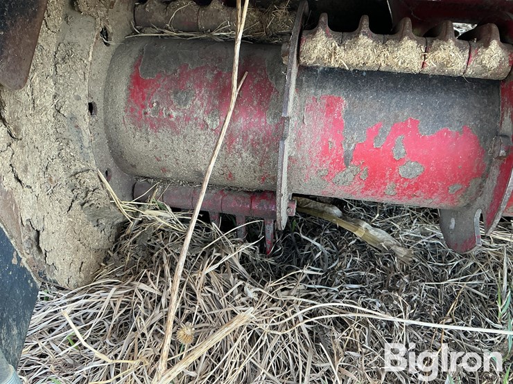 2015-case-ih-rd163-image-16