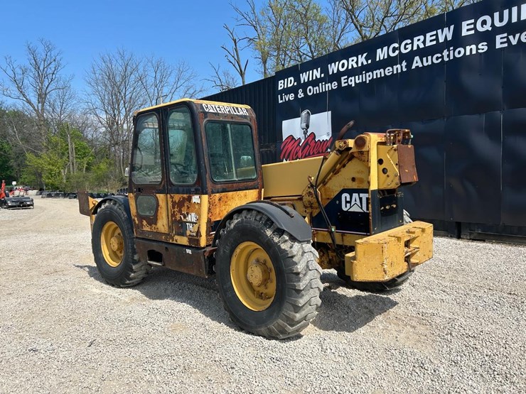 caterpillar-th83-image-2