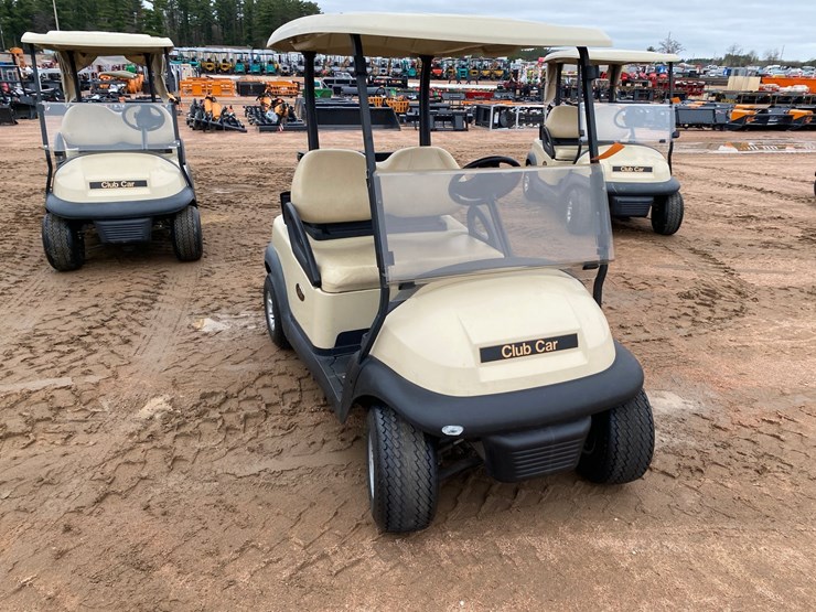 #1585-•-club-car-electric-golf-cart-with-charger-image-3
